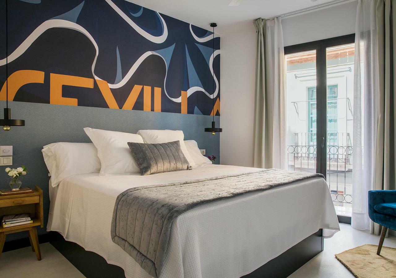 Feria Pool & Luxury Apartment Seville Ngoại thất bức ảnh