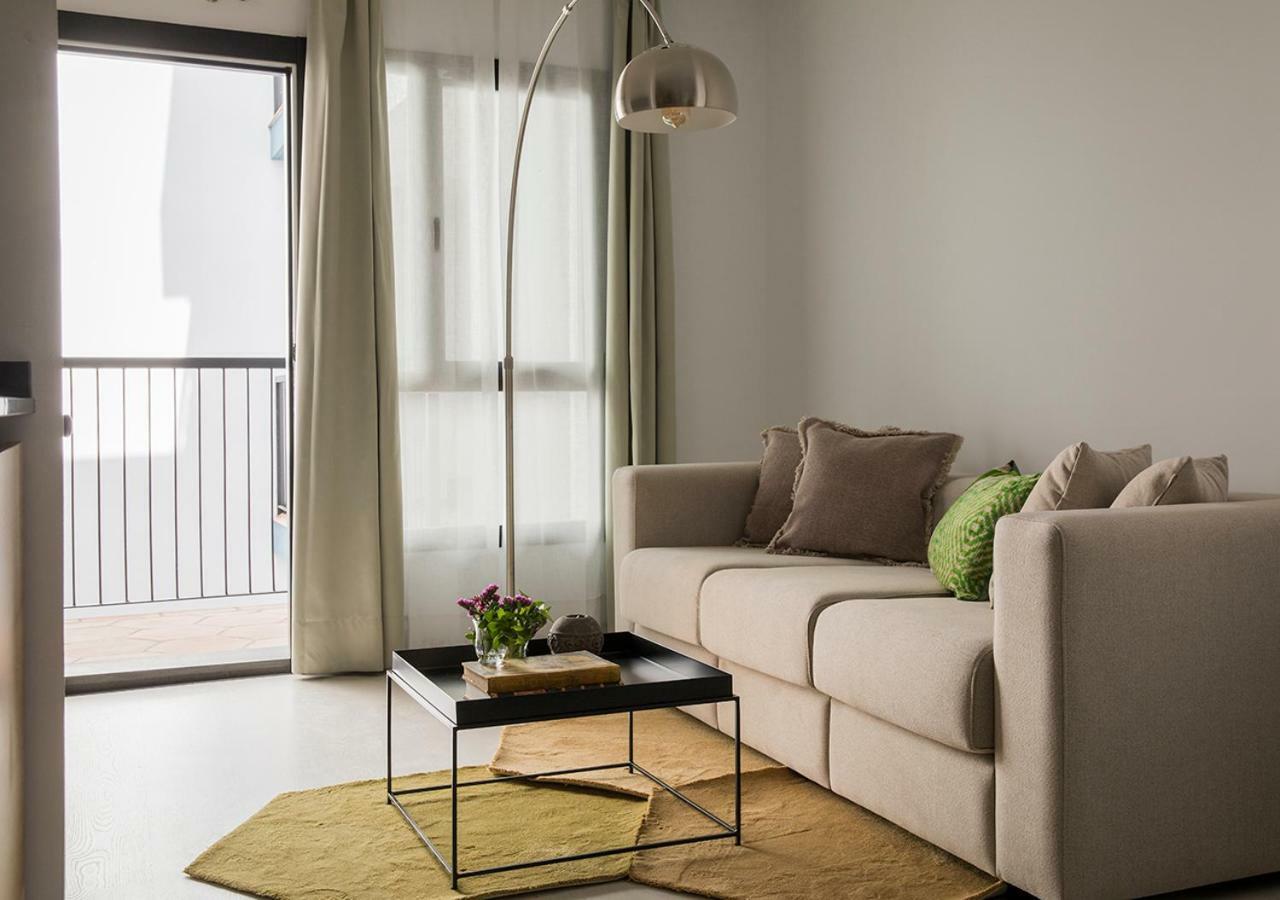 Feria Pool & Luxury Apartment Seville Ngoại thất bức ảnh