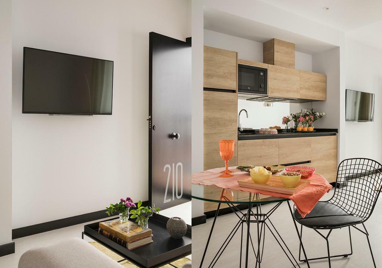 Feria Pool & Luxury Apartment Seville Ngoại thất bức ảnh