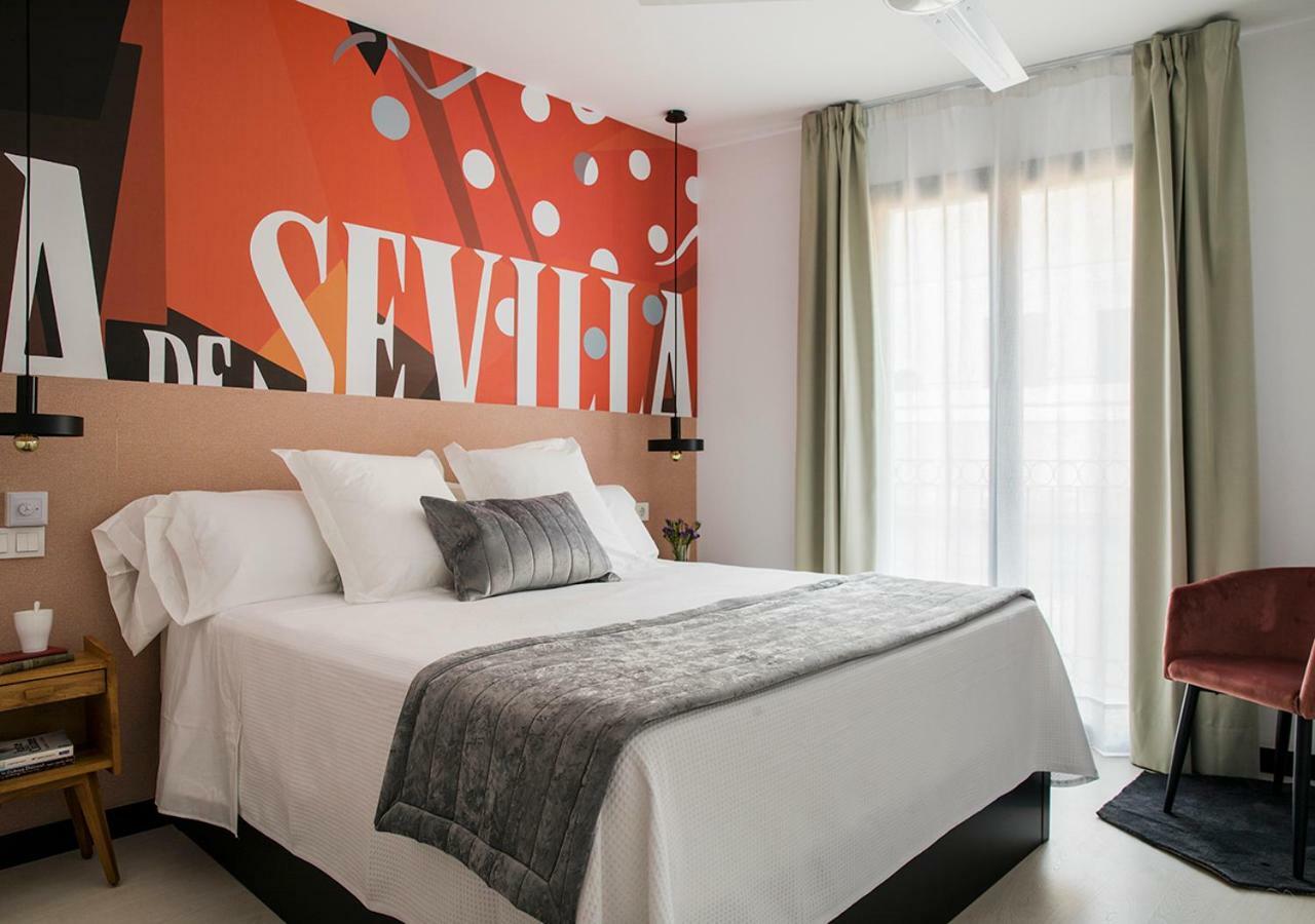 Feria Pool & Luxury Apartment Seville Ngoại thất bức ảnh