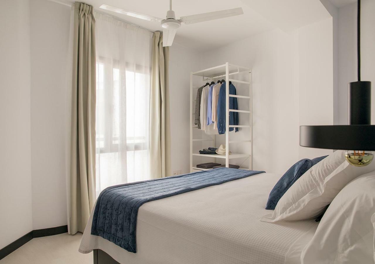 Feria Pool & Luxury Apartment Seville Ngoại thất bức ảnh