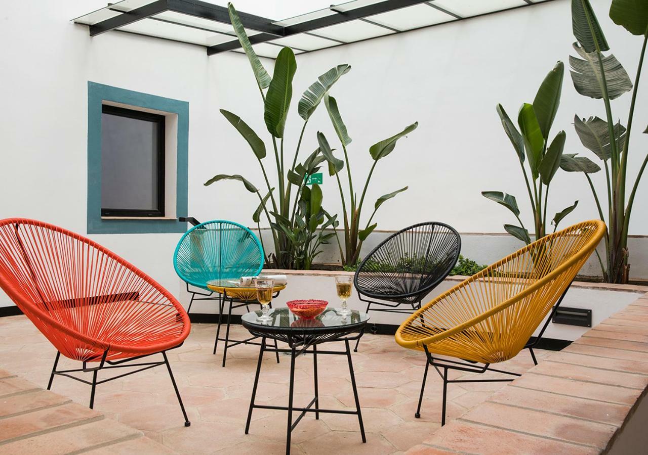 Feria Pool & Luxury Apartment Seville Ngoại thất bức ảnh