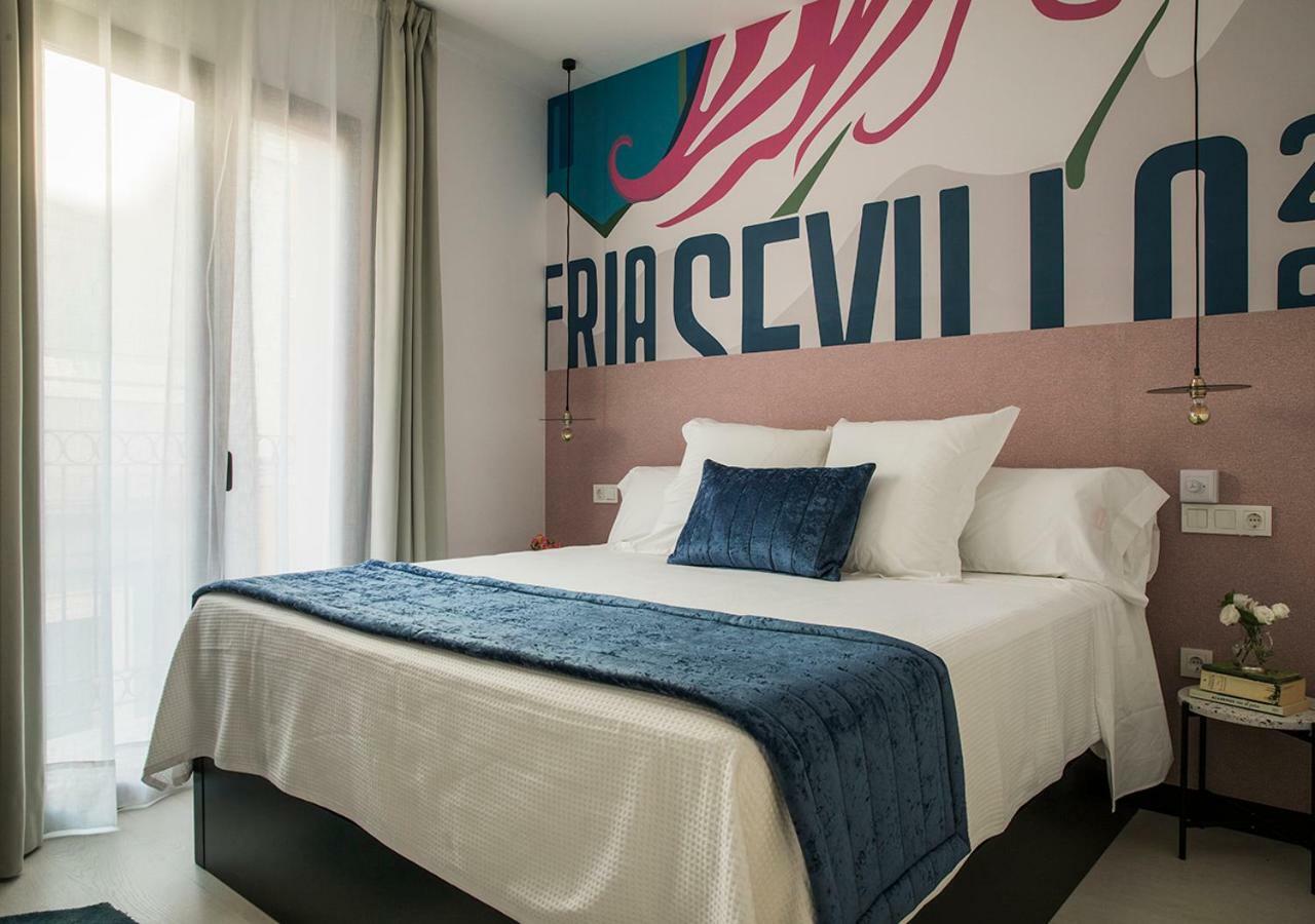 Feria Pool & Luxury Apartment Seville Ngoại thất bức ảnh