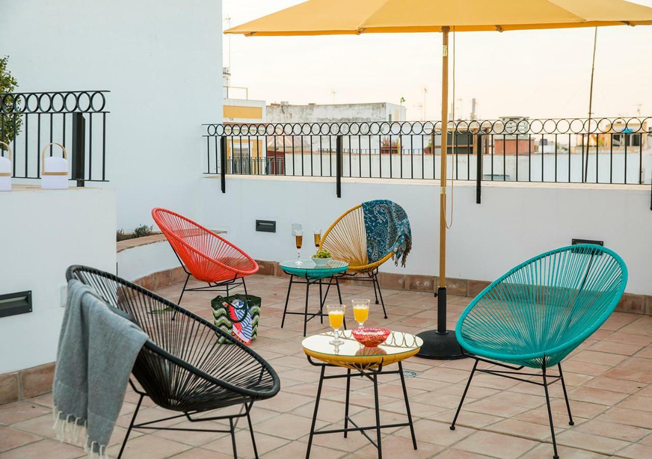 Feria Pool & Luxury Apartment Seville Ngoại thất bức ảnh